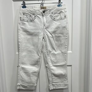 Earl Jeans White Cuffed Capris Size 8